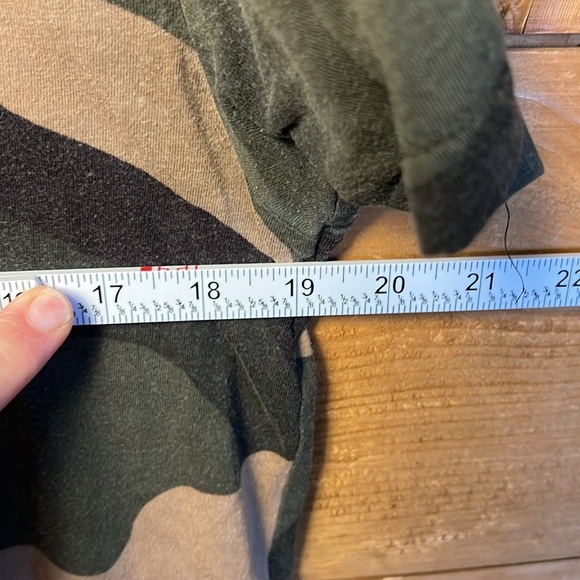 Hollister Must have collection Men Camo Print T-Shirt M S/S Y2K Streetwear Casua - Picture 2 of 6